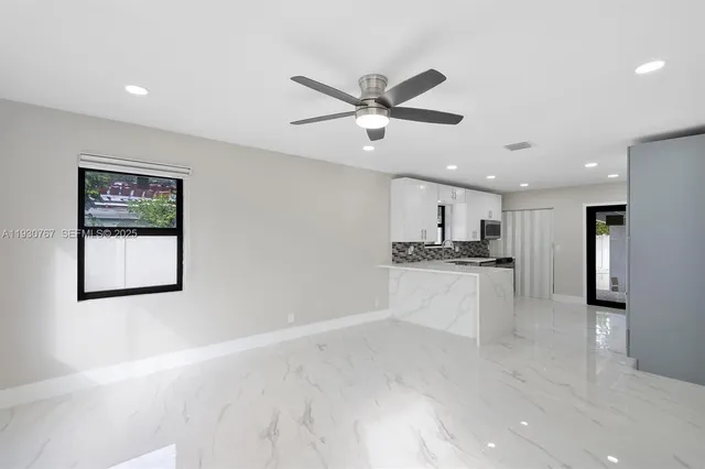 $3,500 | 1815 North 27th Avenue, Hollywood, FL 33020