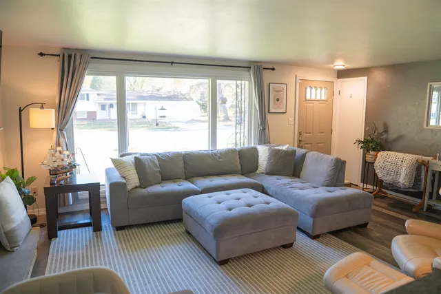 $329,900 | 3610 Sunnyslope Street, Green Bay, WI 54301