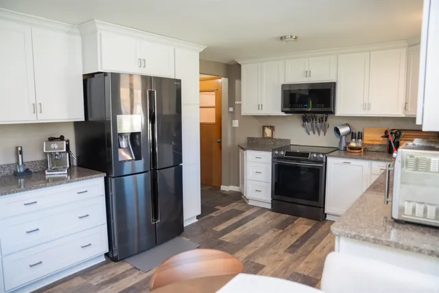 $329,900 | 3610 Sunnyslope Street, Green Bay, WI 54301