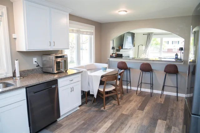 $329,900 | 3610 Sunnyslope Street, Green Bay, WI 54301