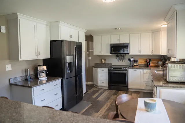 $329,900 | 3610 Sunnyslope Street, Green Bay, WI 54301