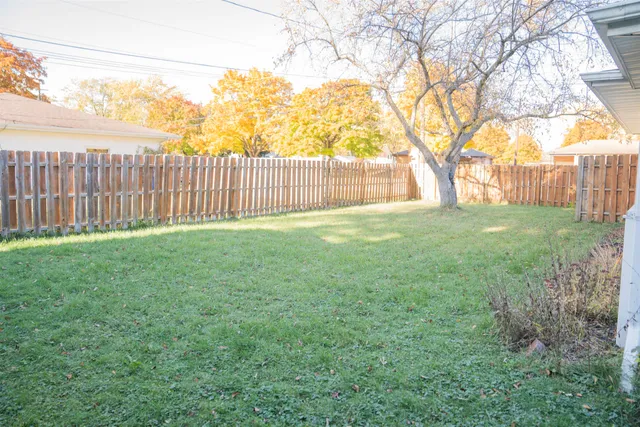 $329,900 | 3610 Sunnyslope Street, Green Bay, WI 54301