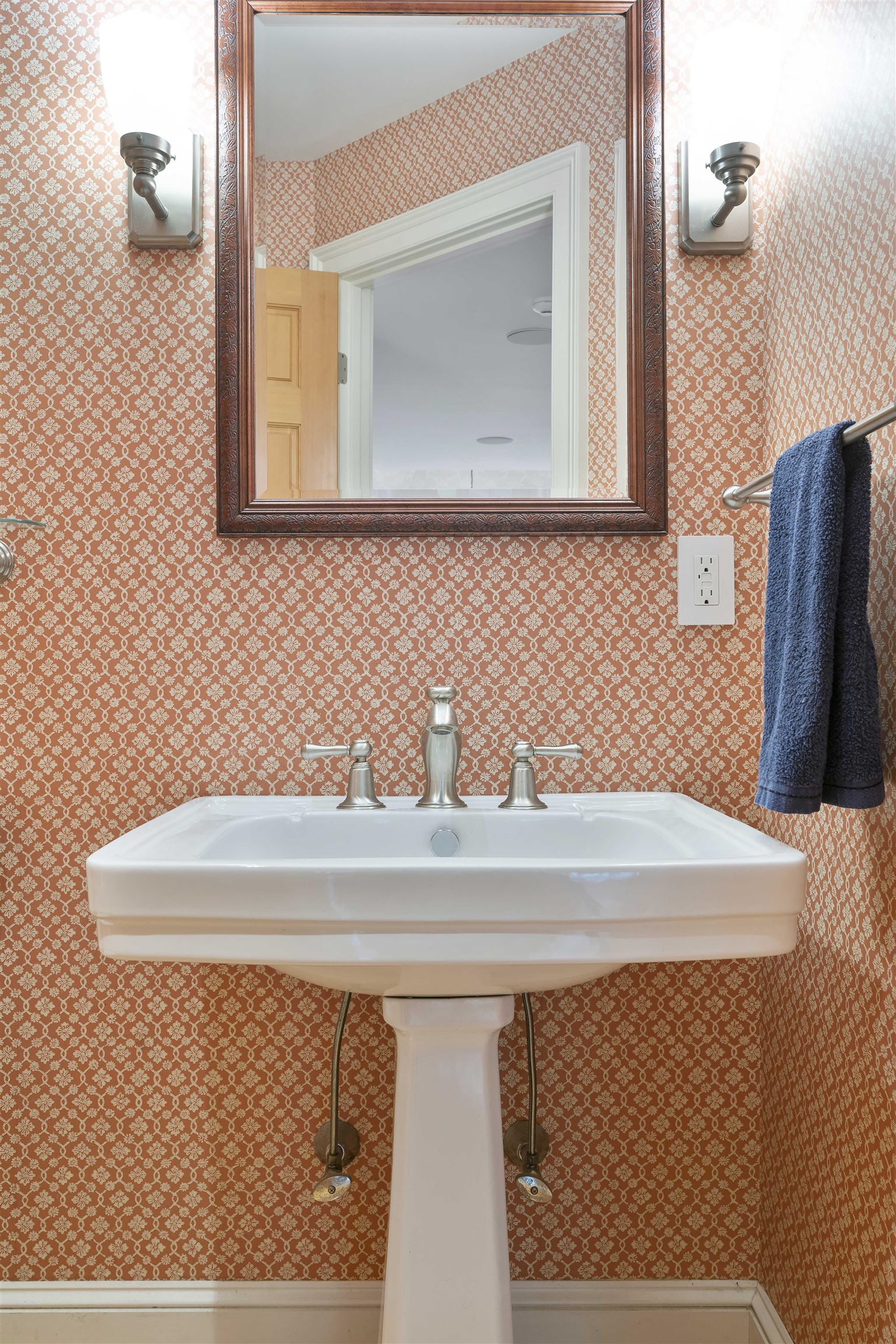 6 Ivy Pointe Way Hanover, NH 03755 - Photo 16 of 39 Gallery Image 16