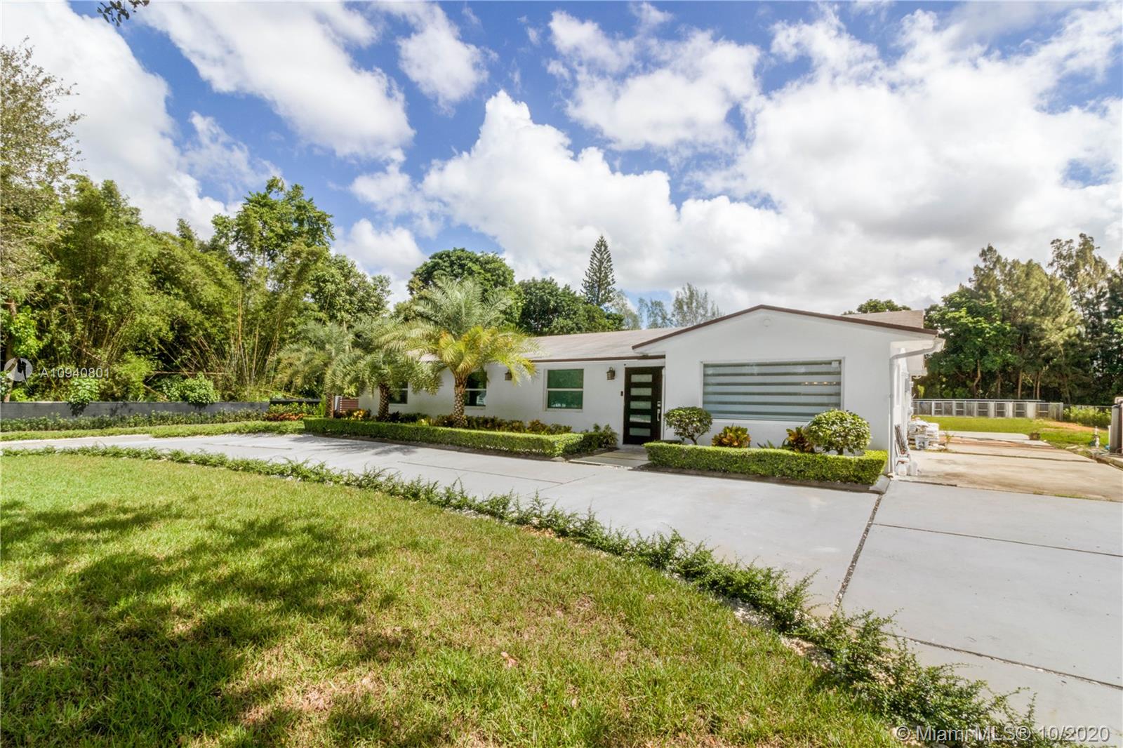 4900 Southwest 188th Avenue Southwest Ranches, FL 33332 - Photo 20 of 26