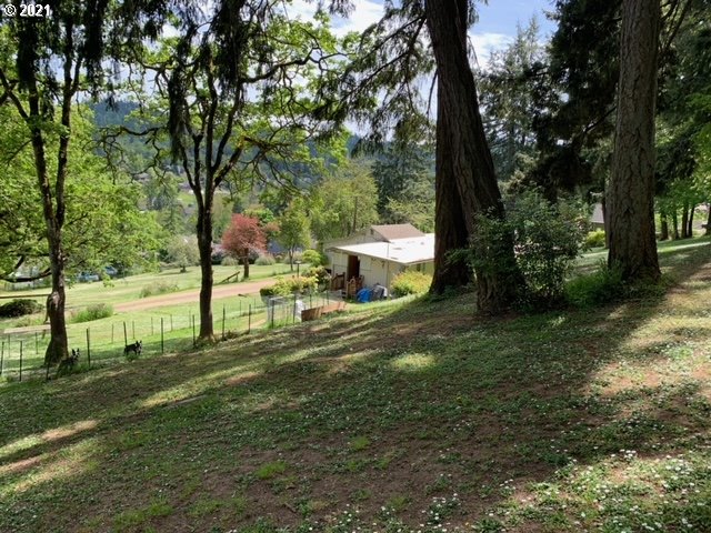 2114 Riverview Street Eugene, OR 97403 - Photo 25 of 28