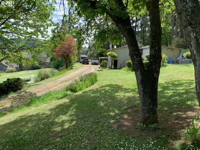 2114 Riverview Street Eugene, OR 97403 - Photo 5 of 28