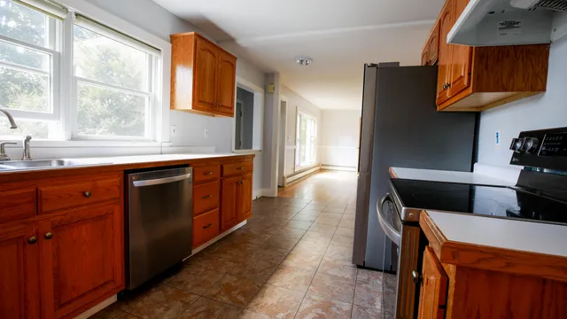 $385,000 | 671 Essex Street, Bangor, ME 04401