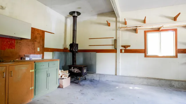 $385,000 | 671 Essex Street, Bangor, ME 04401