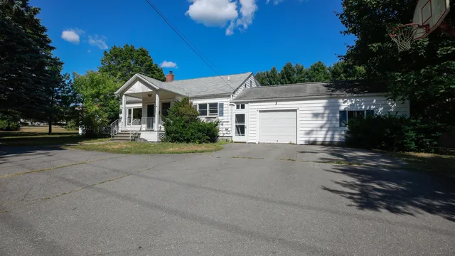 $385,000 | 671 Essex Street, Bangor, ME 04401