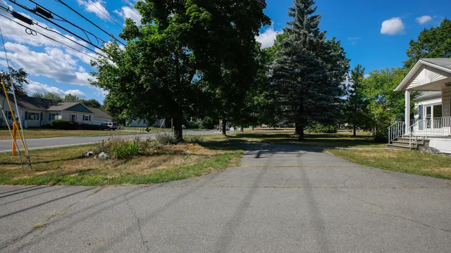 $385,000 | 671 Essex Street, Bangor, ME 04401