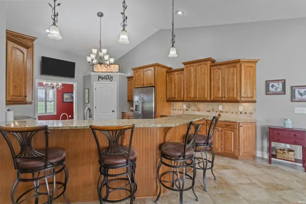 $749,900 | 12648 County Rd West 00 N South, Russiaville, IN 46979