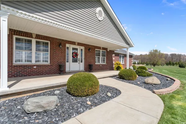 $749,900 | 12648 County Rd West 00 N South, Russiaville, IN 46979