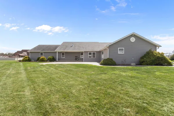 $749,900 | 12648 County Rd West 00 N South, Russiaville, IN 46979