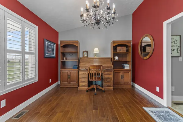 $749,900 | 12648 County Rd West 00 N South, Russiaville, IN 46979