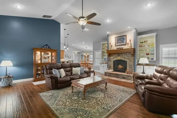 $749,900 | 12648 County Rd West 00 N South, Russiaville, IN 46979