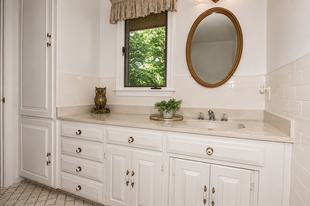 26 Brooks Road Longmeadow, MA 01106 - Photo 31 of 41