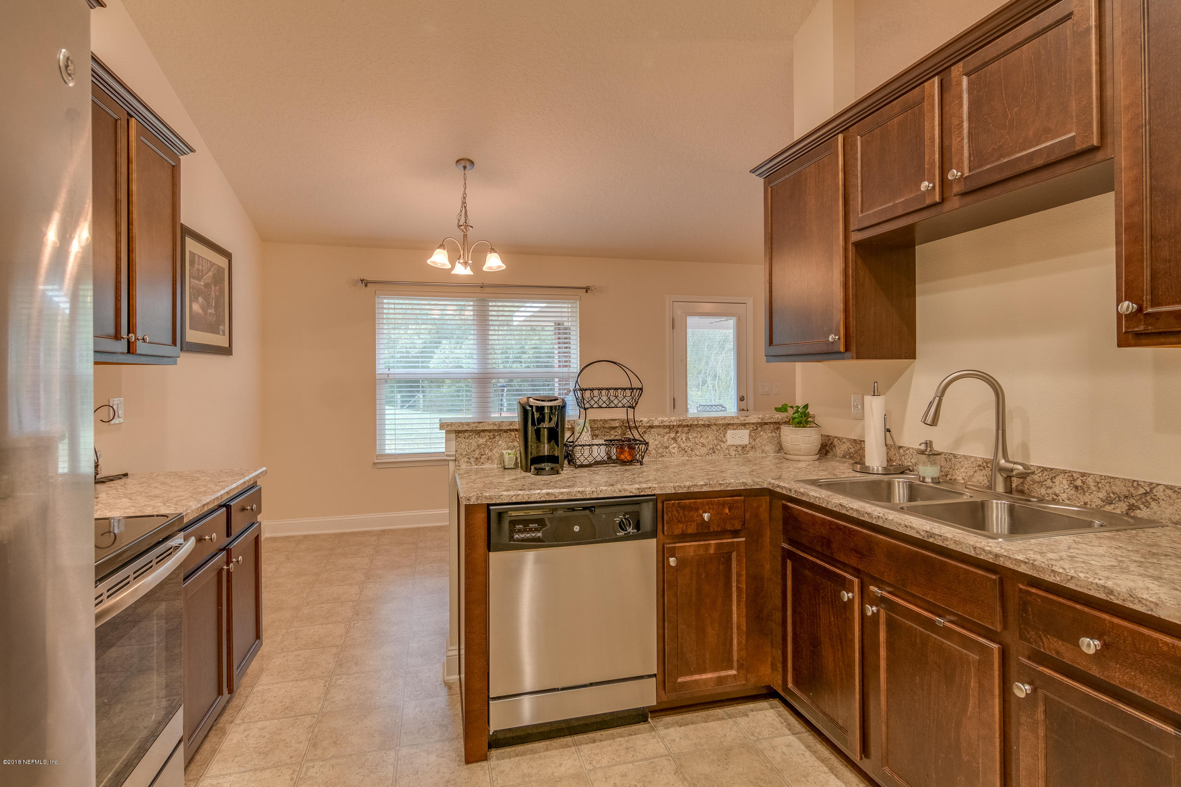 3100 Longleaf Ranch Circle Middleburg, FL 32068 - Photo 10 of 30 8-Kitchen View 1