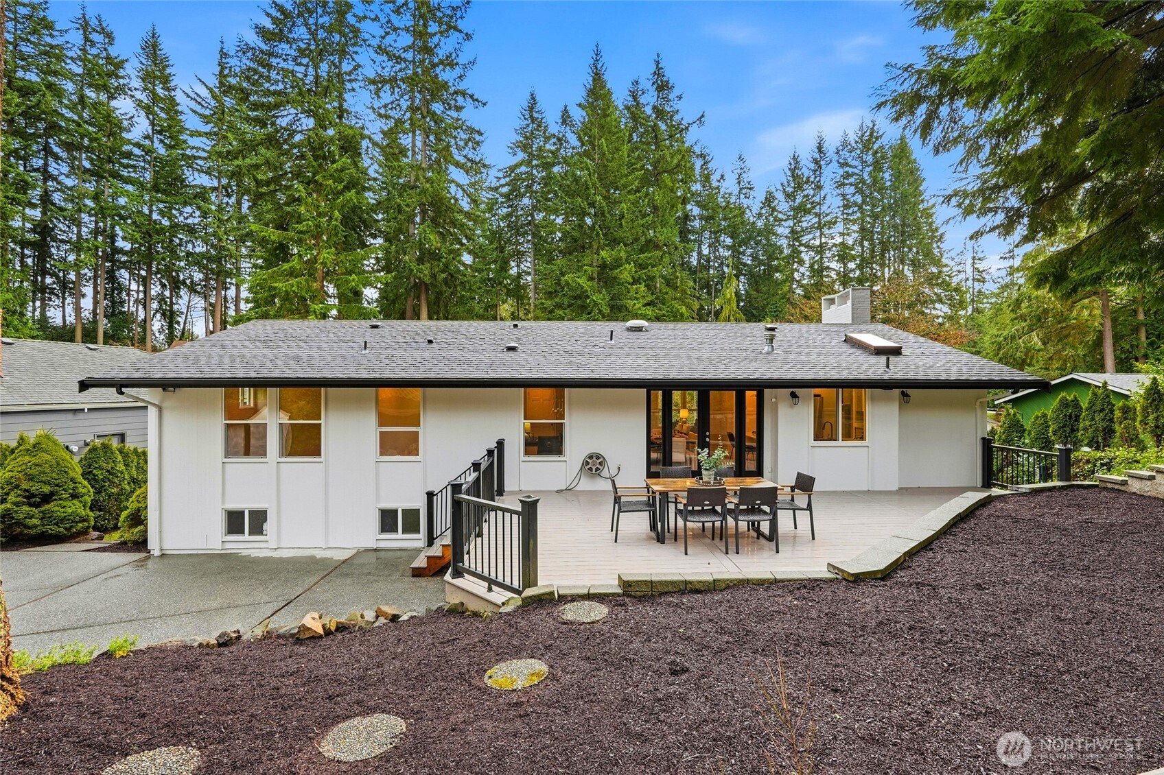 4822 Fowler Avenue Everett, WA 98203 - Photo 29 of 40 an outdoor space with furniture and garden