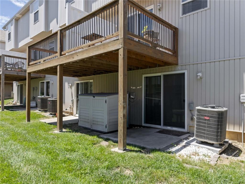 213 North Pointe Lane Raymore, MO 64083 - Photo 26 of 30