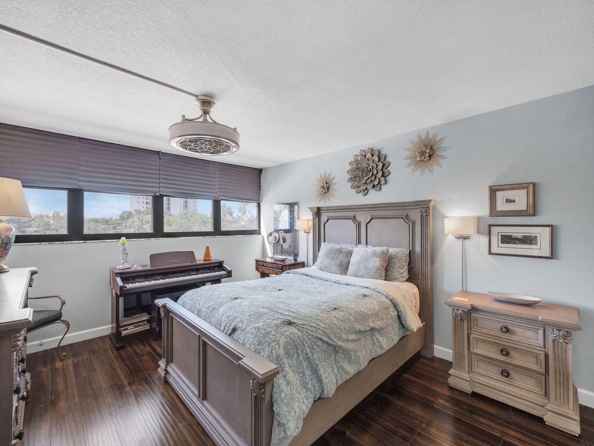 336 Golfview Road, Unit 406 North Palm Beach, FL 33408 - Photo 11 of 34 Primary Owners Suite