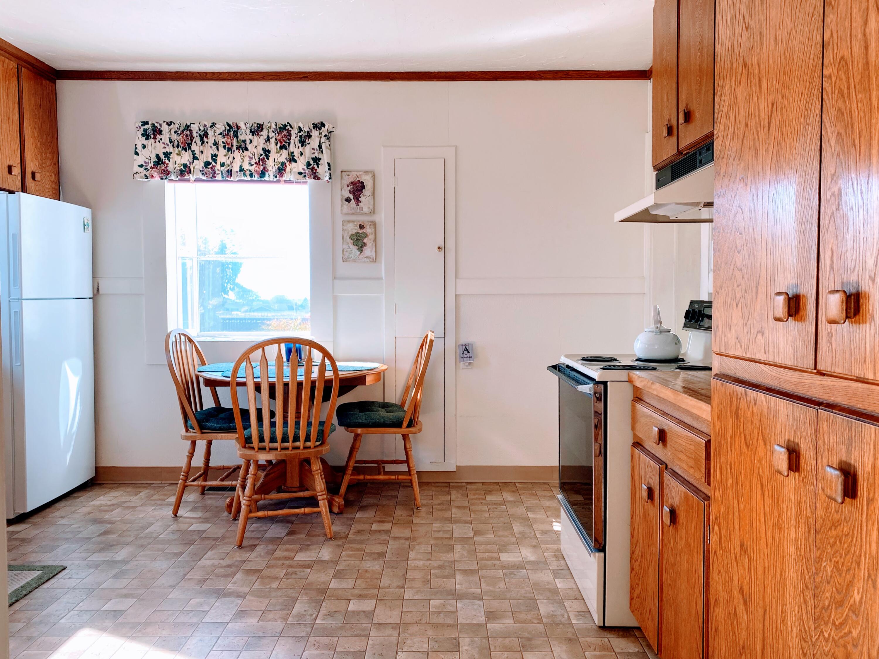 3544 Spring Street Eureka, CA 95503 - Photo 13 of 51 Kitchen
