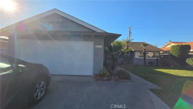 $3,700 | 2910 West Cubbon Street, Santa Ana, CA 92704