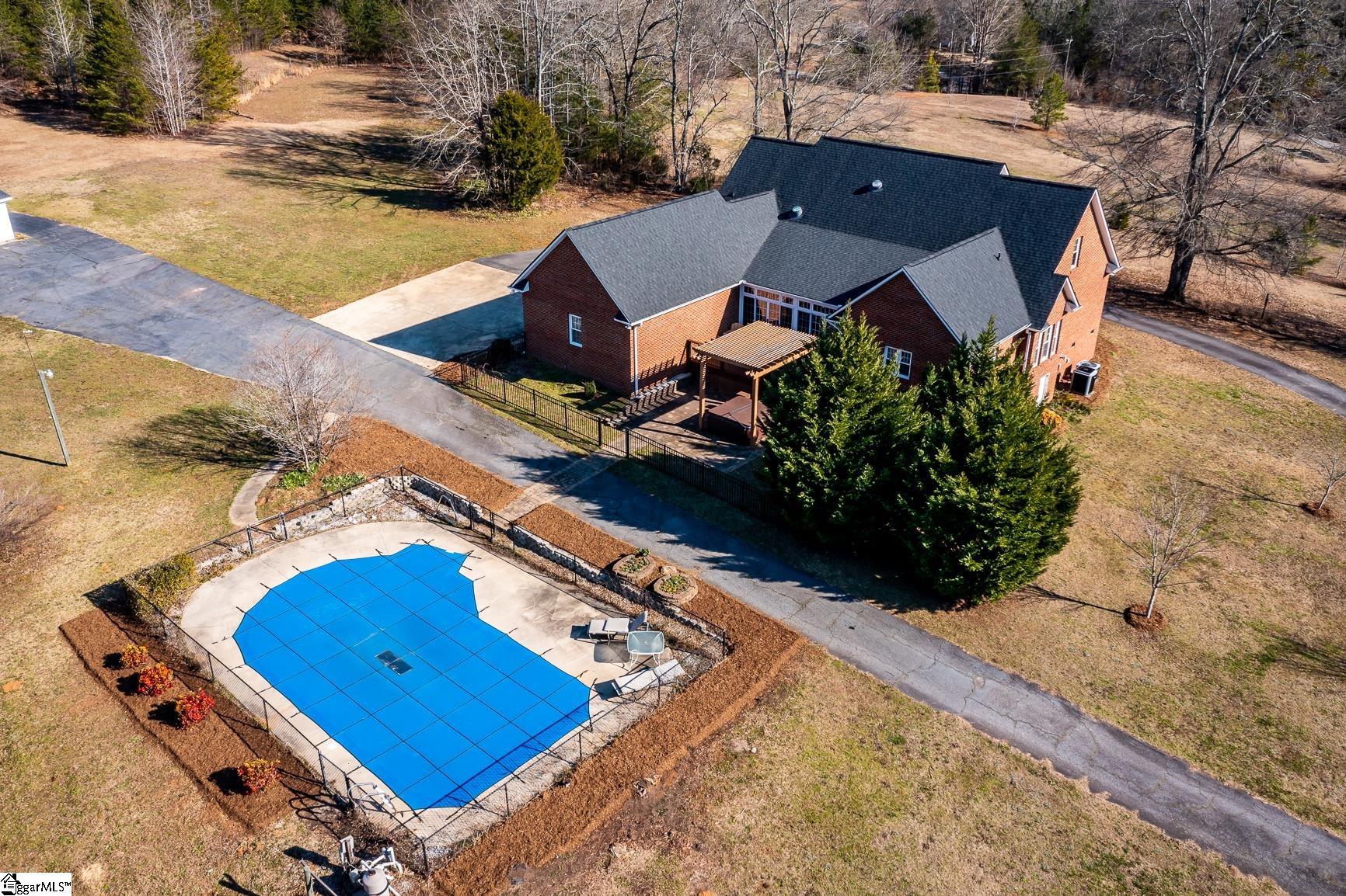 233 Richardson Road Simpsonville, SC 29680 - Photo 4 of 36