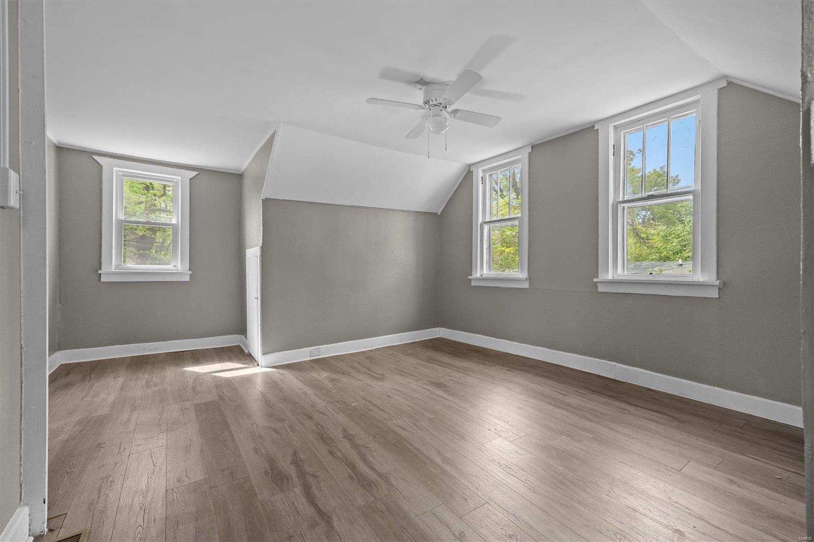 621 Royal Heights Road Belleville, IL 62226 - Photo 20 of 25 Gallery Image 20
