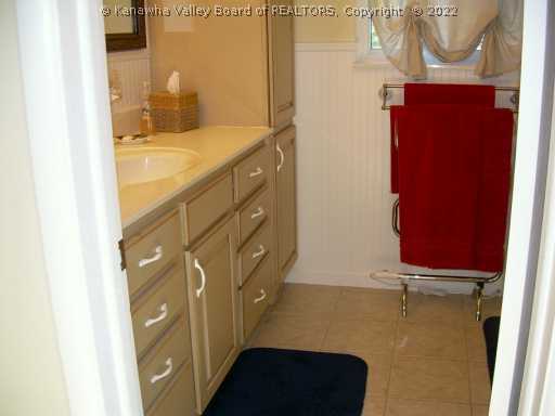 864 Sherwood Road Charleston, WV 25314 - Photo 5 of 8 Other.