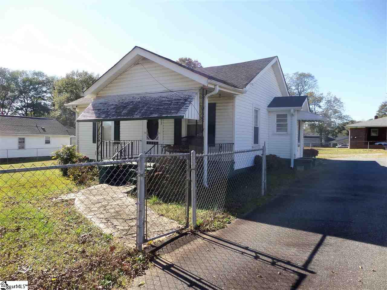 702 South Line Street Greer, SC 29651 - Photo 1 of 16 Gallery Image 1