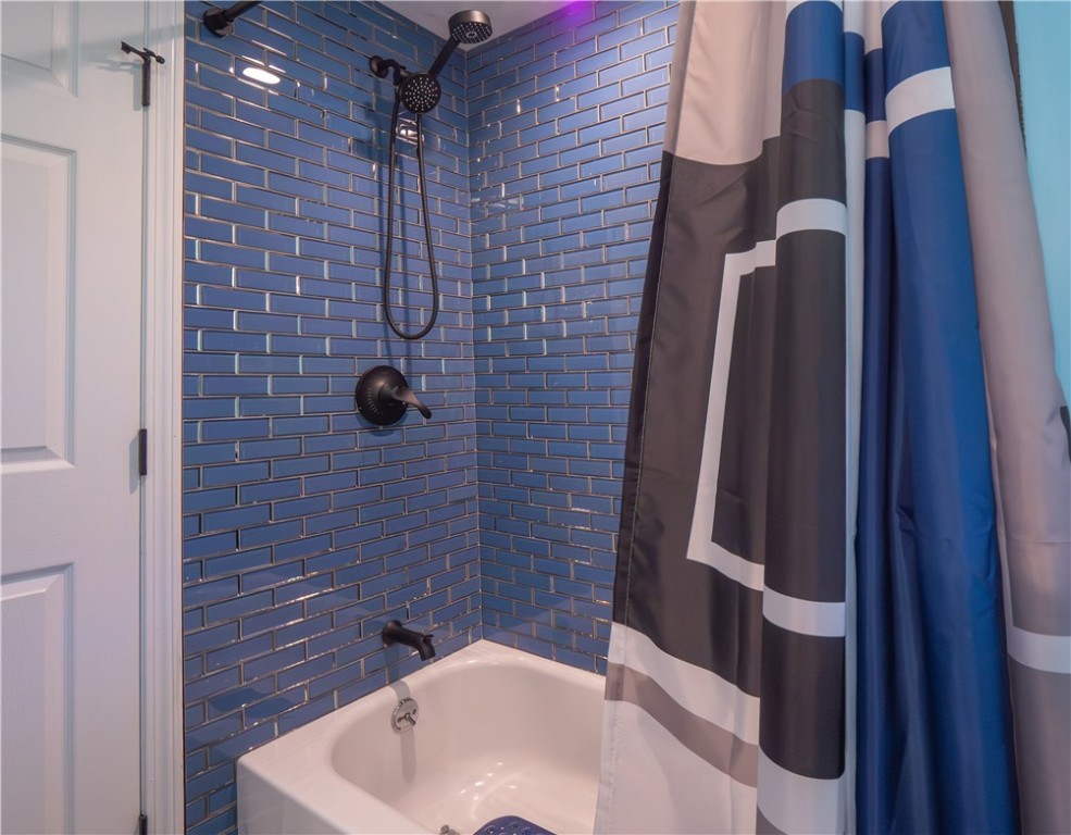 1101 Danielson Pike Scituate, RI 02857 - Photo 23 of 30