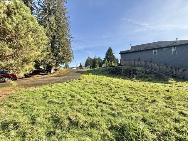 $365,000 | 11501 Northwest 10th Court, Unit 4, Vancouver, WA 98685
