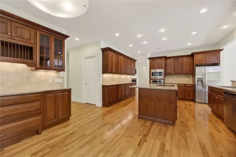 $1,400,000 | 9 Newbury Drive, Westerly, RI 02891