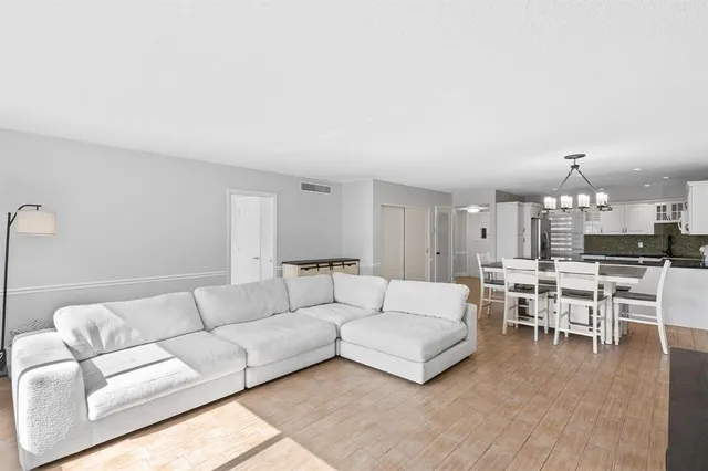 $2,350 | 3791 Northwest 84th Avenue, Unit 1F, Sunrise, FL 33351