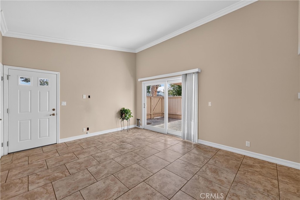 333 Surry Court Brea, CA 92821 - Photo 8 of 38