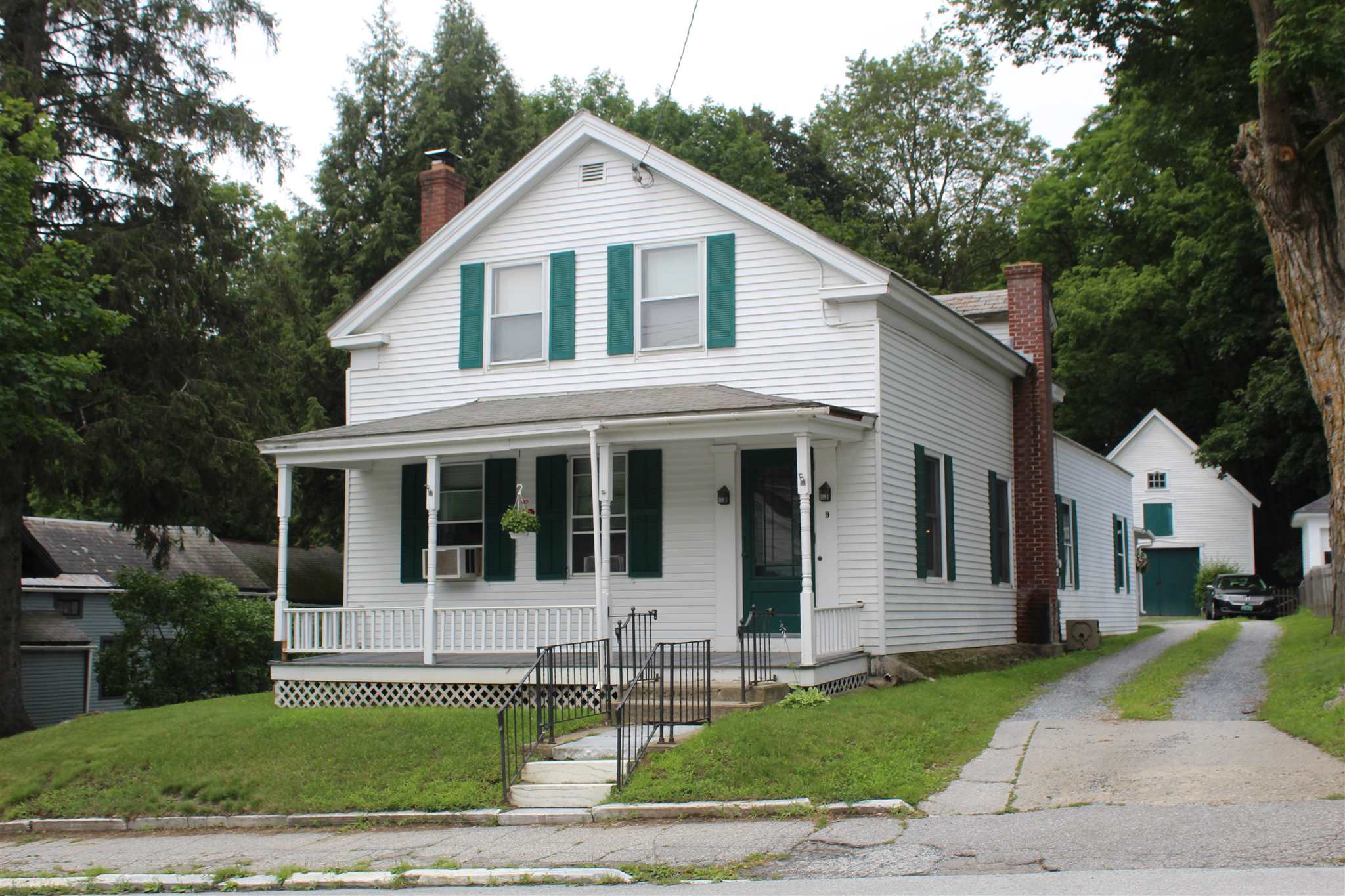 9 Union Street Brandon, VT 05733 - Photo 1 of 25 Gallery Image 1