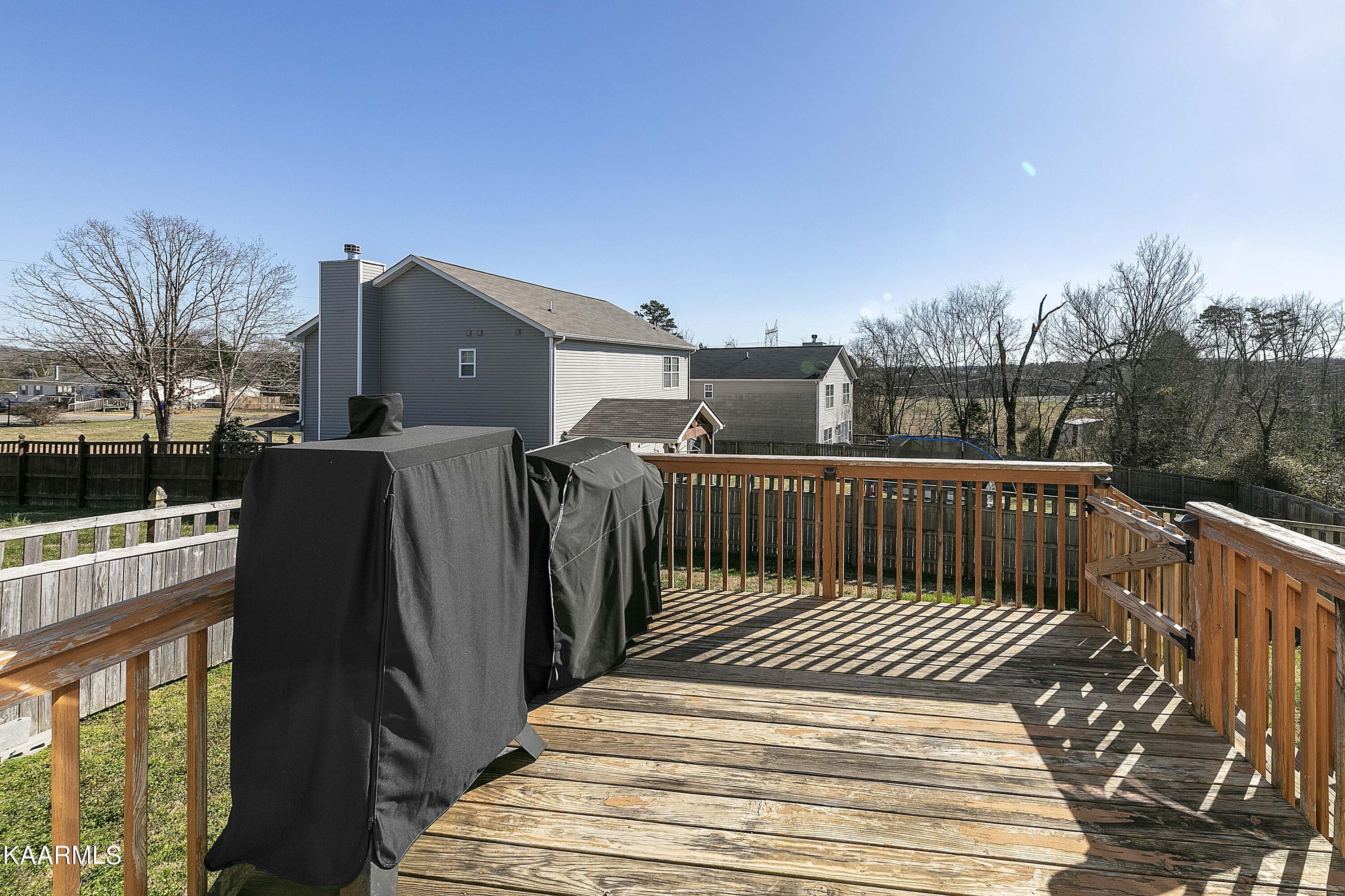 1833 Turning Point Road Powell, TN 37849 - Photo 13 of 27 1L9A0150