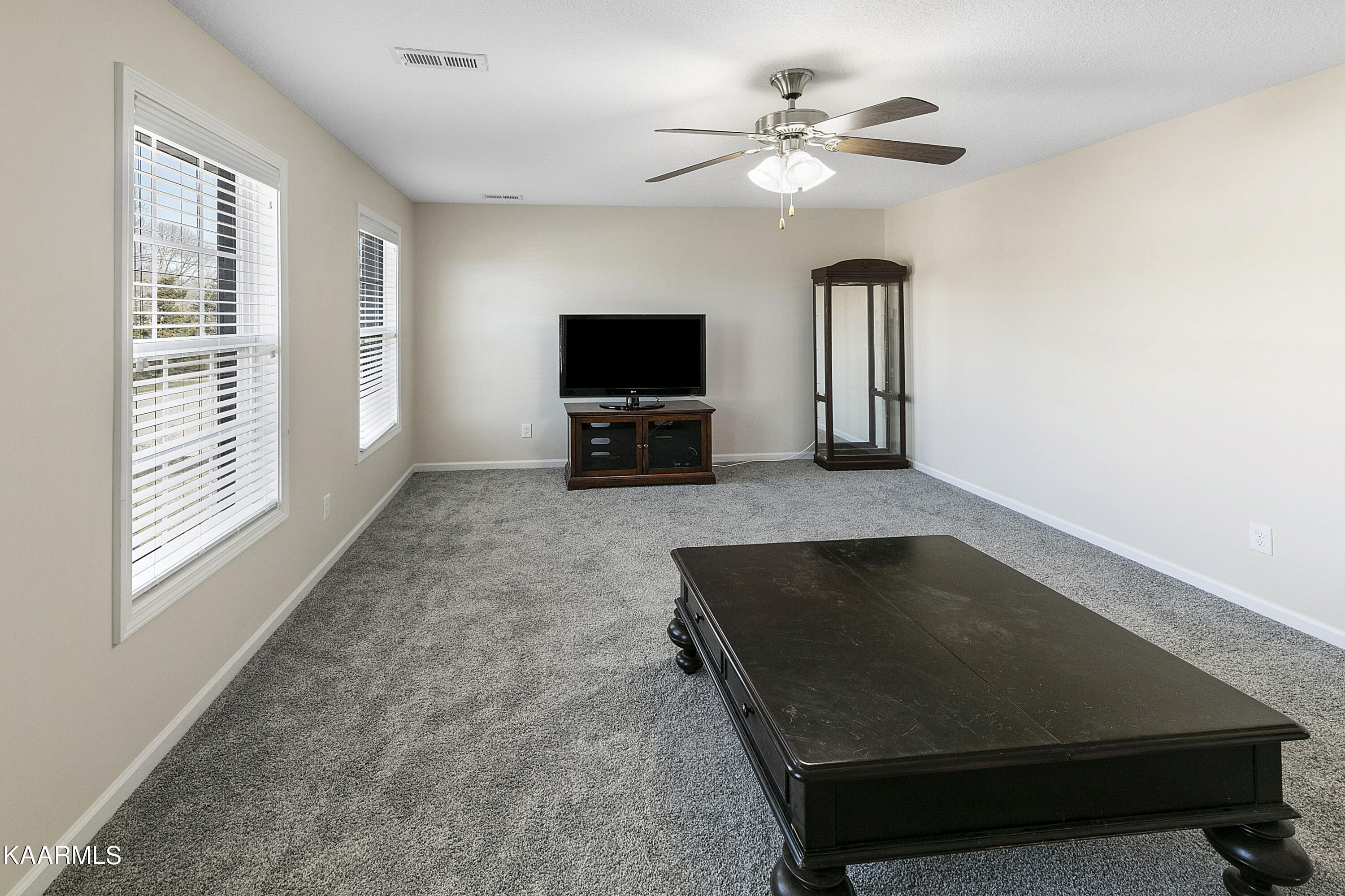 1833 Turning Point Road Powell, TN 37849 - Photo 20 of 27 1L9A0173