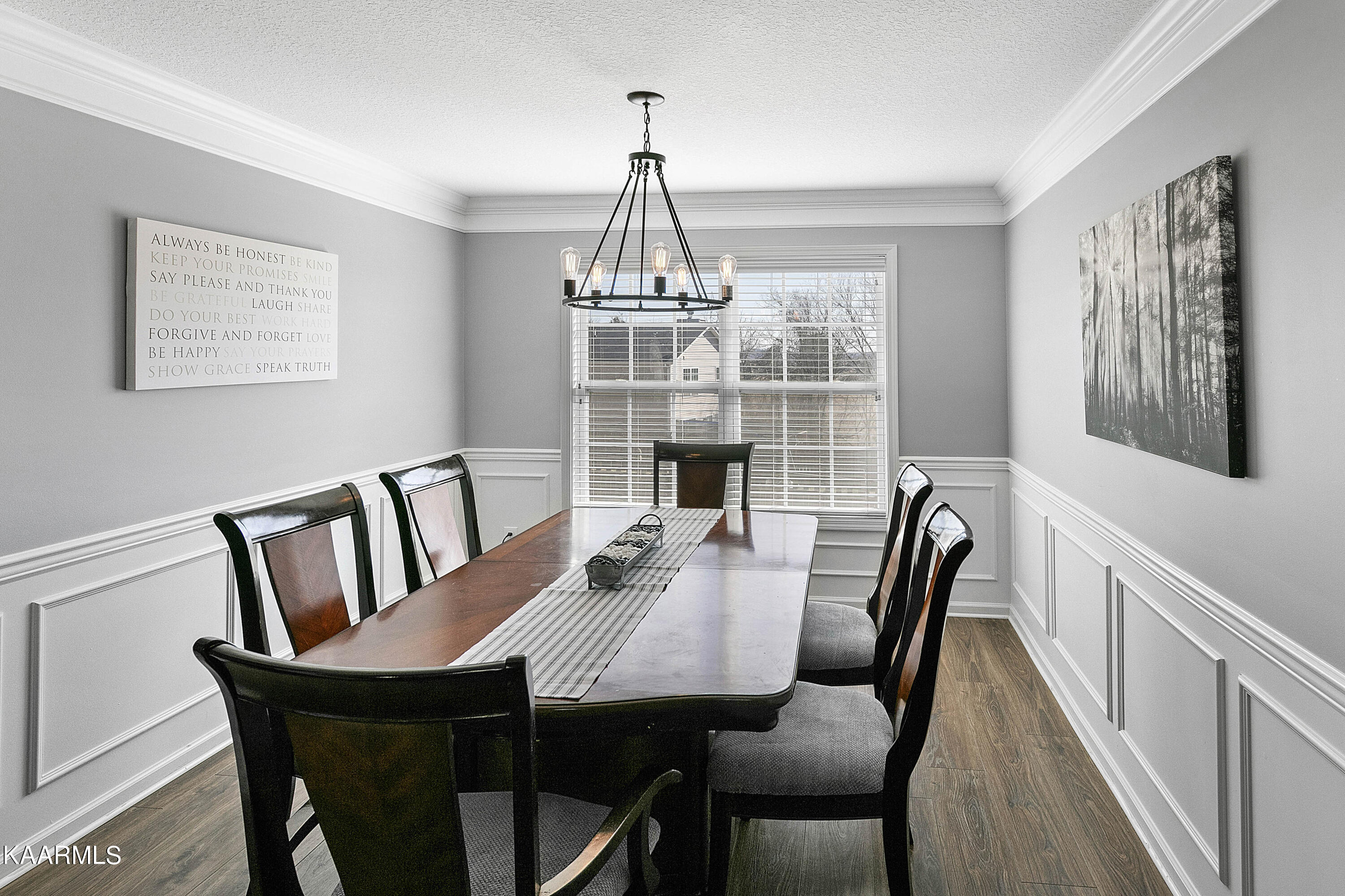1833 Turning Point Road Powell, TN 37849 - Photo 6 of 27 Formal Dining