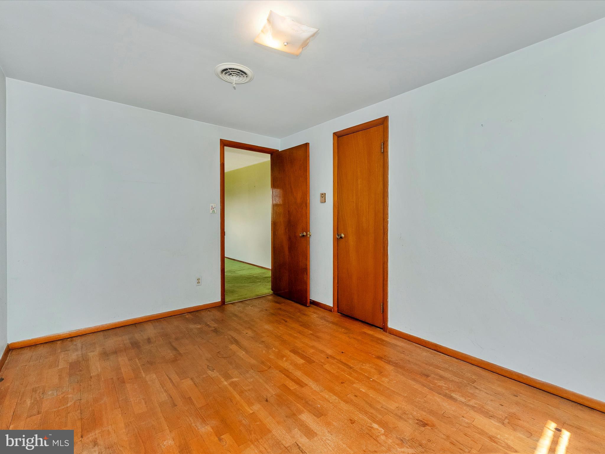 9618 Hall Road Frederick, MD 21701 - Photo 23 of 53 Primary Bedroom