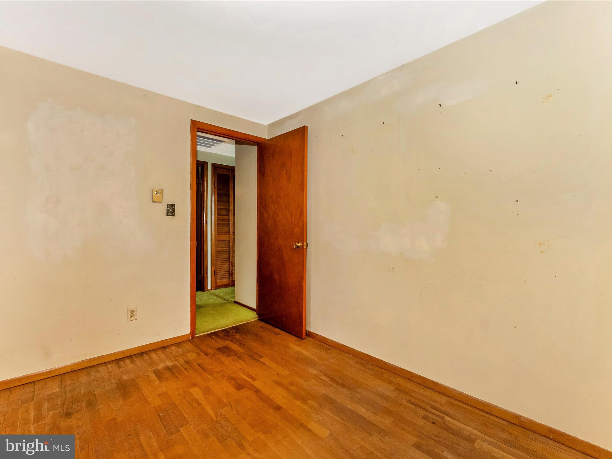 9618 Hall Road Frederick, MD 21701 - Photo 29 of 53 Bedroom 3