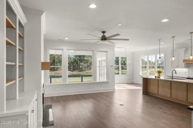 $589,900 | 141 Sycamore Lakes Drive, Wallace, NC 28466