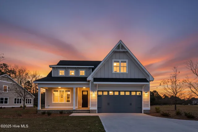 $589,900 | 141 Sycamore Lakes Drive, Wallace, NC 28466