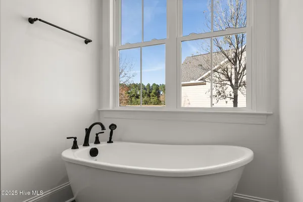 $589,900 | 141 Sycamore Lakes Drive, Wallace, NC 28466