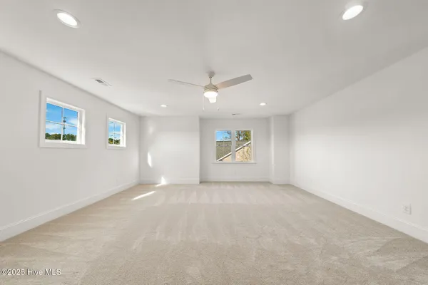 $589,900 | 141 Sycamore Lakes Drive, Wallace, NC 28466