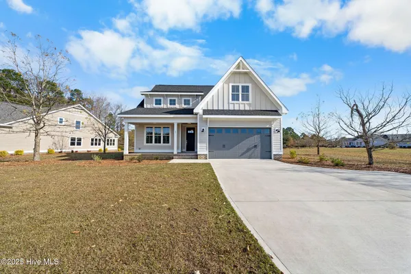 $589,900 | 141 Sycamore Lakes Drive, Wallace, NC 28466