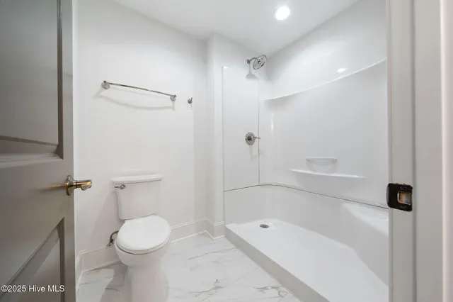 $589,900 | 141 Sycamore Lakes Drive, Wallace, NC 28466