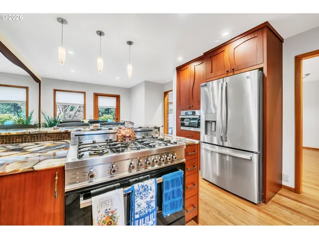 $650,000 | 2036 Eastwood Lane, Eugene, OR 97401