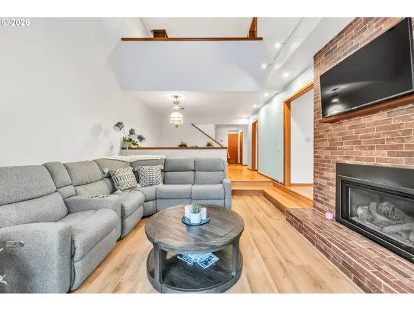 $620,000 | 2036 Eastwood Lane, Eugene, OR 97401
