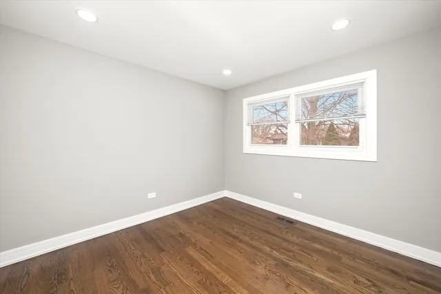 $3,400 | 11201 Deerpath Lane, Palos Hills, IL 60465